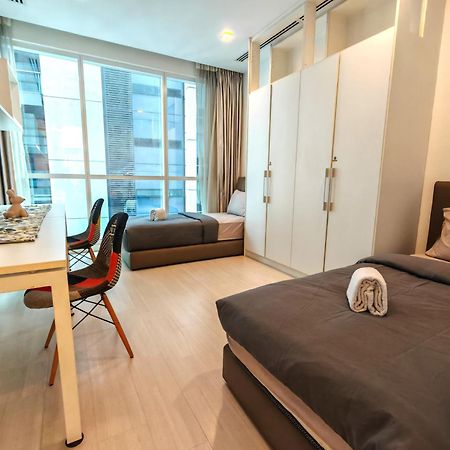 KLCC Binjai 8 Premium Soho Apartment by Sarah's Lodge Kuala Lumpur Bagian luar foto