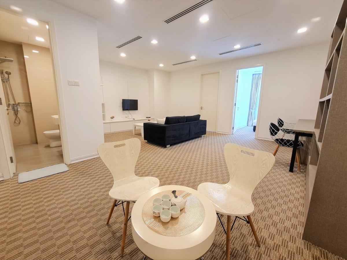 KLCC Binjai 8 Premium Soho Apartment by Sarah's Lodge Kuala Lumpur Bagian luar foto