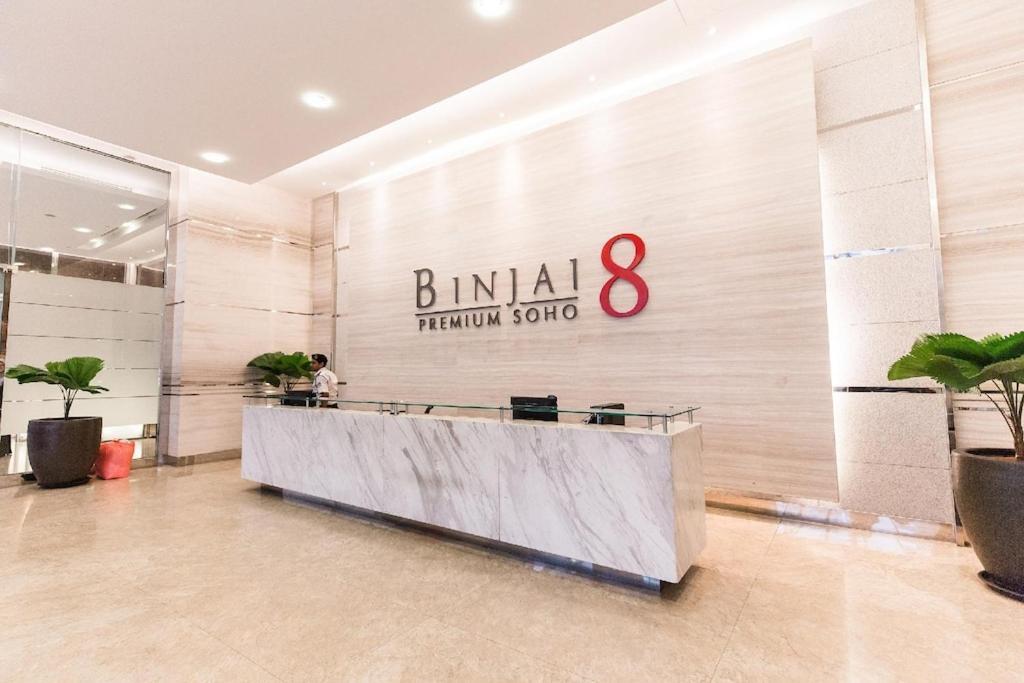 KLCC Binjai 8 Premium Soho Apartment by Sarah's Lodge Kuala Lumpur Bagian luar foto