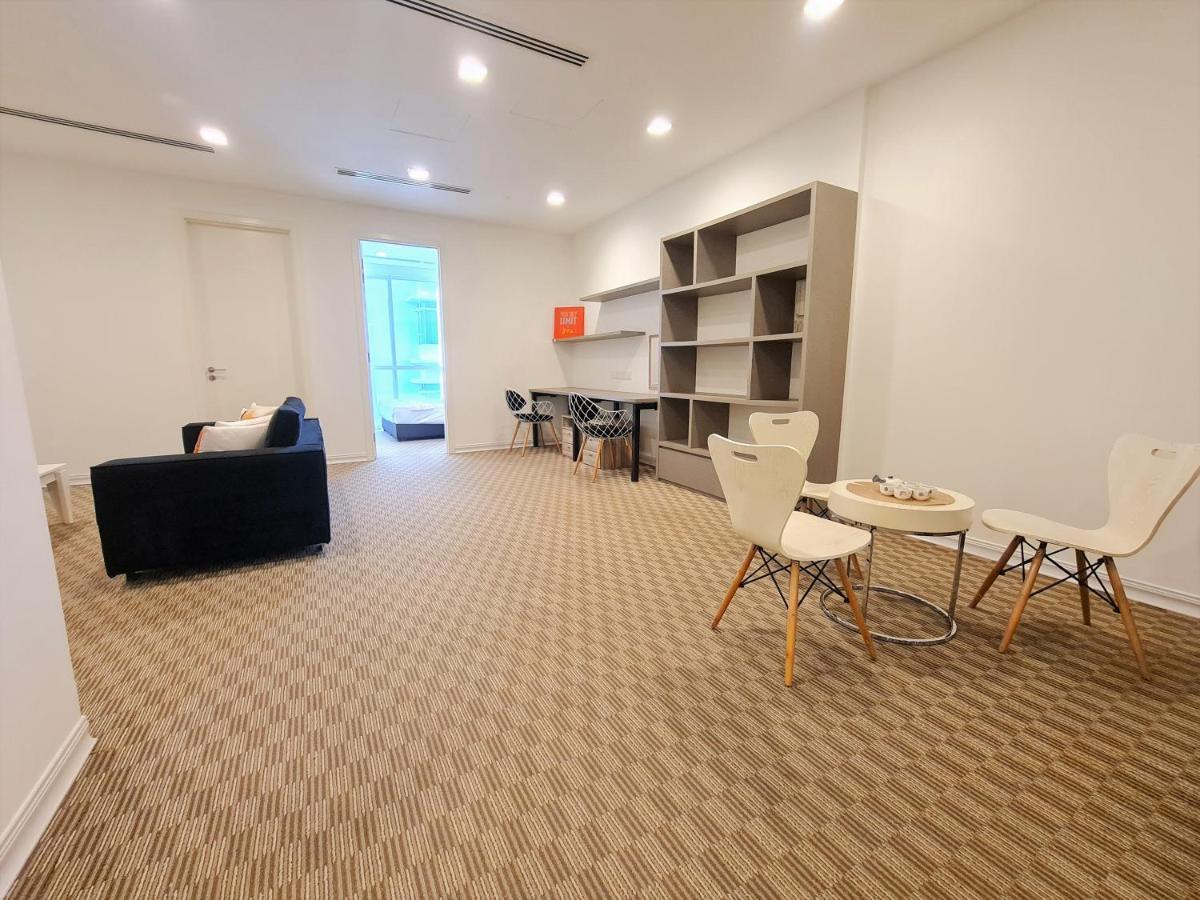 KLCC Binjai 8 Premium Soho Apartment by Sarah's Lodge Kuala Lumpur Bagian luar foto