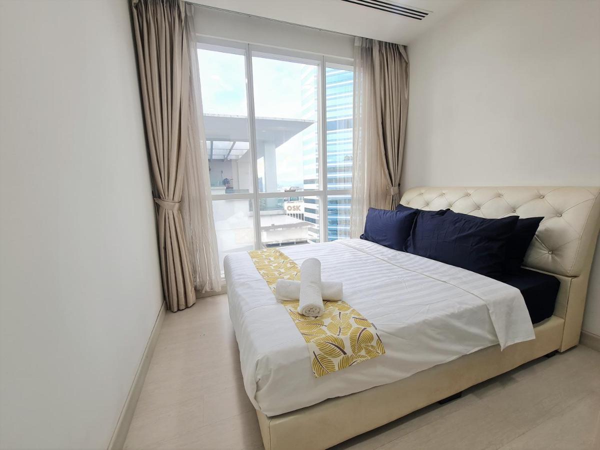 KLCC Binjai 8 Premium Soho Apartment by Sarah's Lodge Kuala Lumpur Bagian luar foto